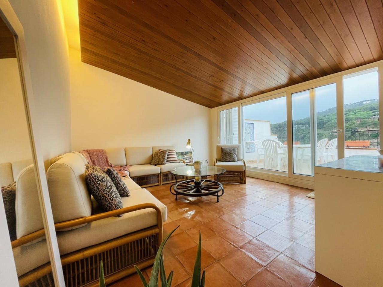 Tamariu Platja - Penthouse On Passeig Del Mar. Apartment Luaran gambar