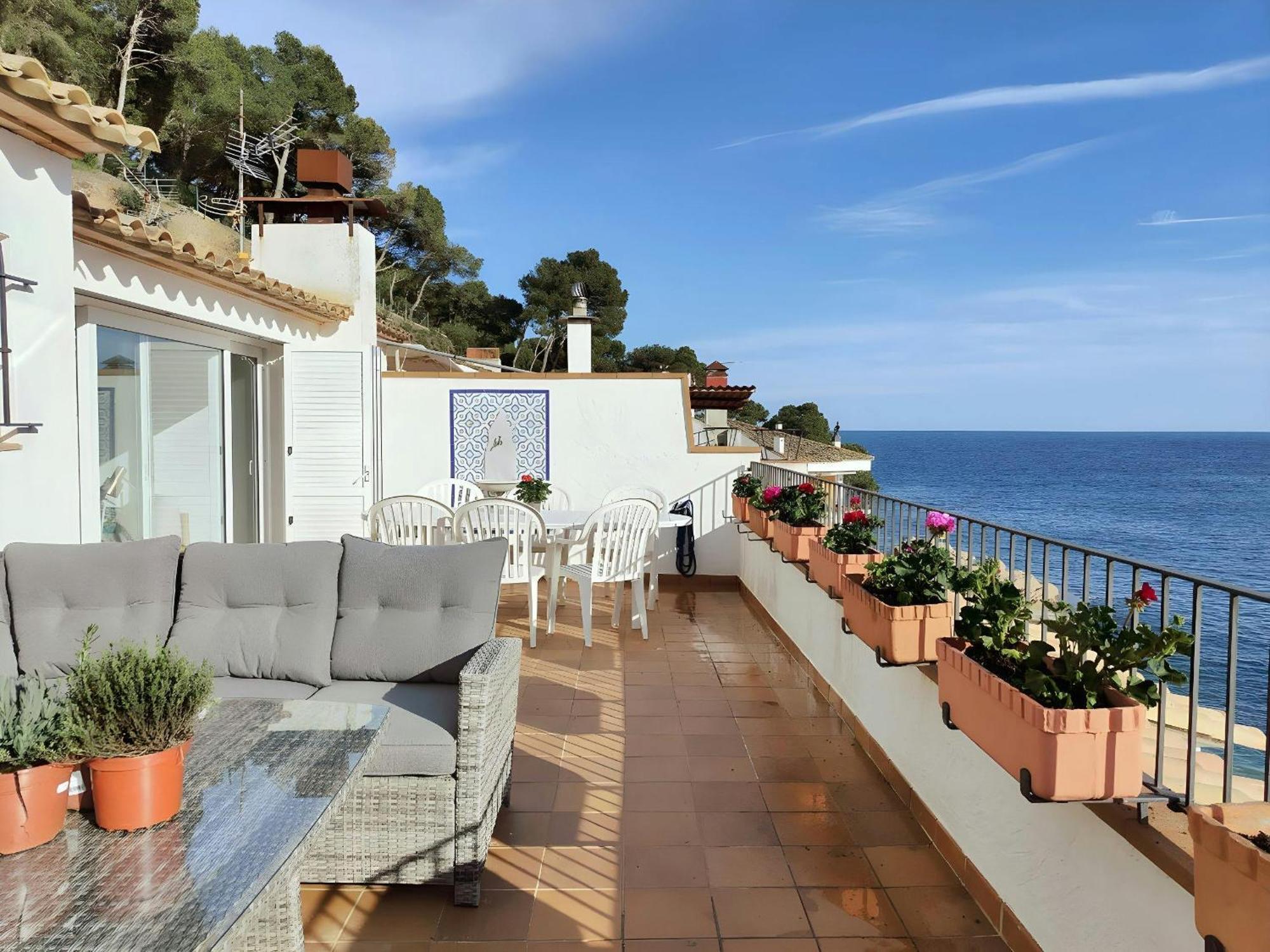 Tamariu Platja - Penthouse On Passeig Del Mar. Apartment Luaran gambar
