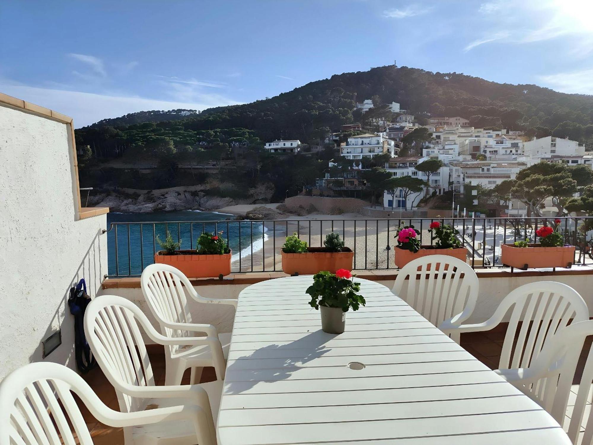Tamariu Platja - Penthouse On Passeig Del Mar. Apartment Luaran gambar